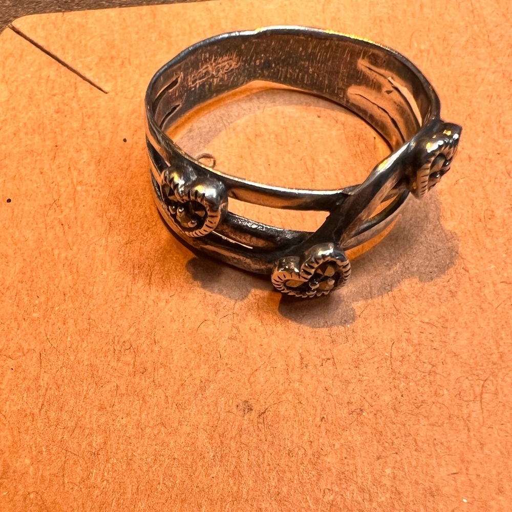 Heart ring - Picture 4 of 4